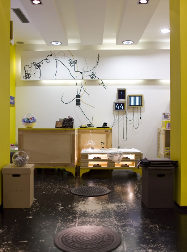 Store gia 2015 Fabrica Features bologna