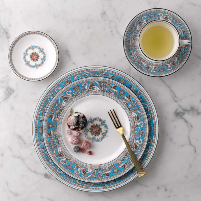 WEDGWOOD Florentine_Turquoise_LS_1
