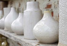 Come spiegare ai clienti le differenze tra porcellana, gres e ceramica