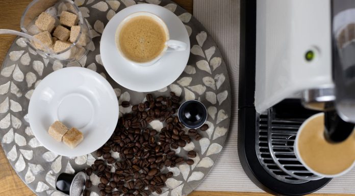 L’Oro Nero in tazza: Il mercato delle macchine da caffè punta a 15 miliardi entro il 2029