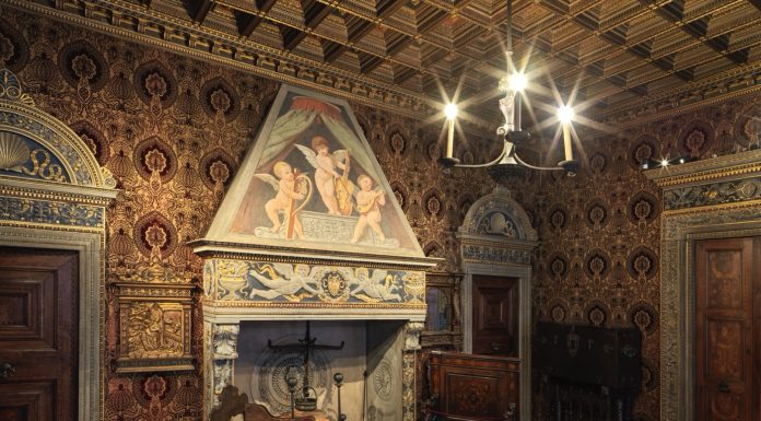 Milano recupera un tesoro nascosto: restaurata la tappezzeria cinquecentesca del Museo Bagatti Valsecchi